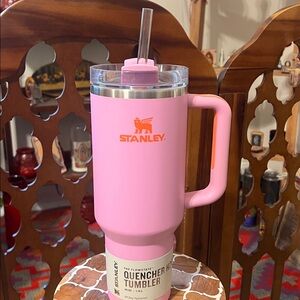 NWT Stanley Target summer Amethyst 40 oz quencher tumbler